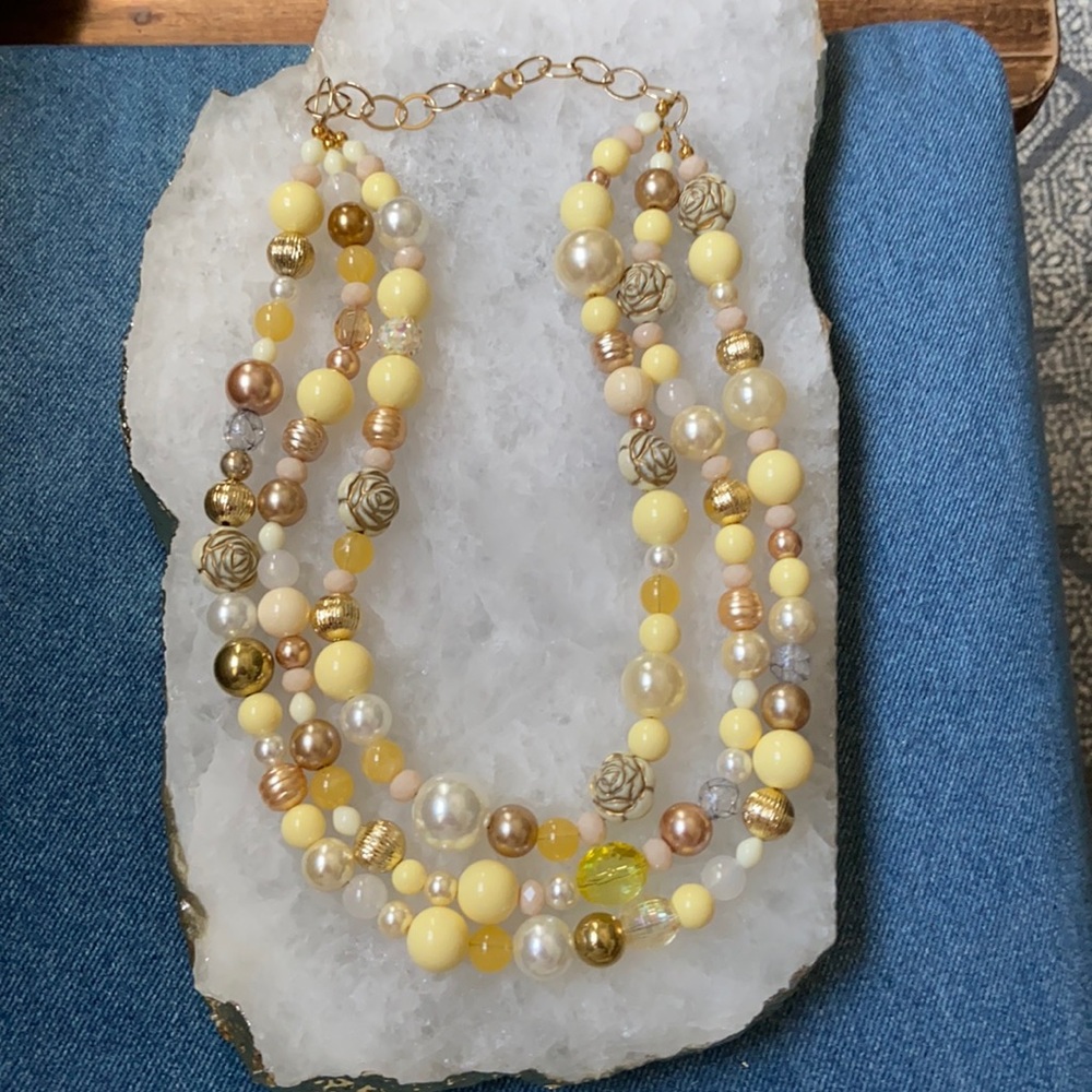 Icrave jewels buttercup necklace